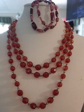 Vintage-Style Red Beaded Multi-Strand Necklace and Bracelet Set